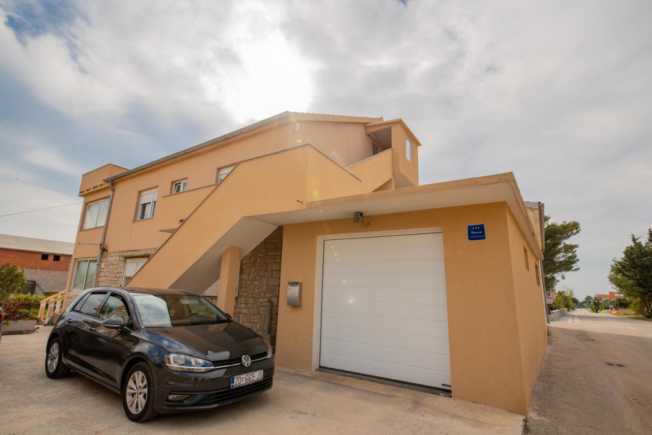Apartman Eva Vrsi Exterior photo